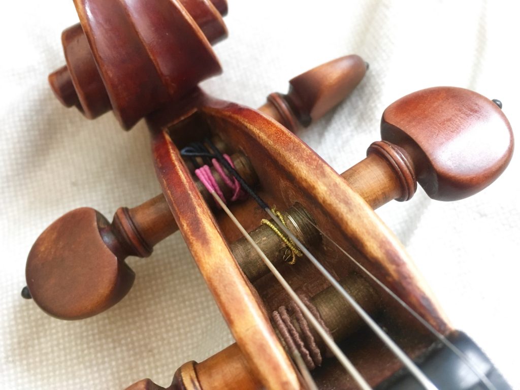 Evah Pirazzi 100本袋入りセット バイオリン弦 4/4サイズ E線